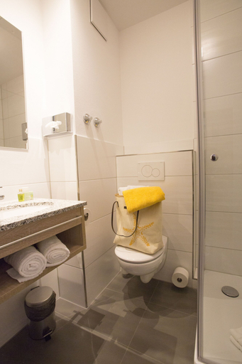 Bathroom 3, Hotel Krone, Enzkreis