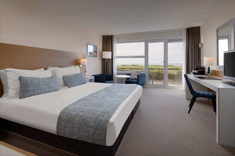 Bedroom 4, WestCord Strandhotel Seeduyn, Vlieland