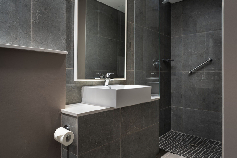 Bathroom 5, Protea Hotel by Marriott Cape Town Waterfront Breakwater Lodge, City of Cape Town