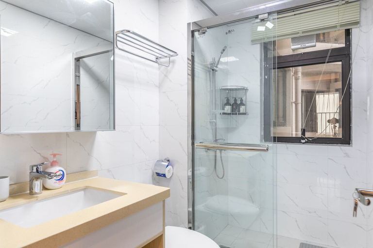 Bathroom 3, Locals Boutique Apartment Huafa Plaza 26, Zhuhai