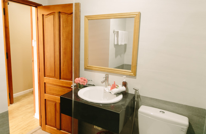 Bathroom 4, Minh Nhung Hotel, Bảo Lộc