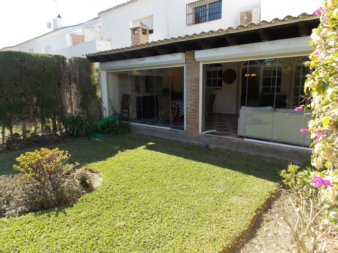 Others 5, Spacious Townhouse Near Beaches & Golf, Málaga