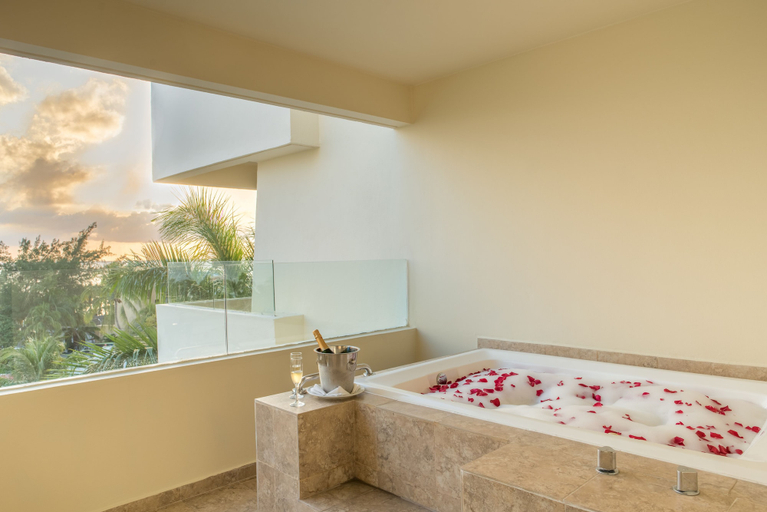 Bathroom 5, Privilege Aluxes Isla Mujeres Adults Only, Isla Mujeres