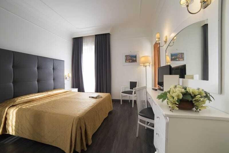 Bedroom 3, Grand Hotel Parco del Sole, Napoli