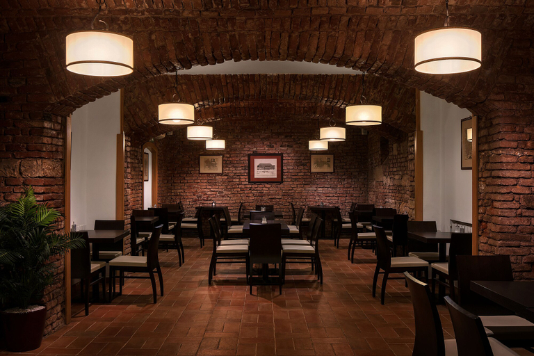 Food & Drinks 5, Hotel Praga 1, Praha 1