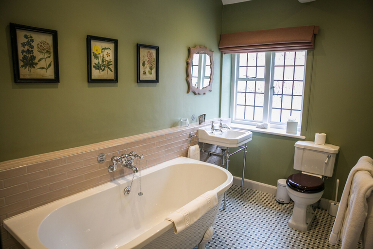 Bathroom 3, The Stable Courtyard Bedrooms at Leeds Castle, Kent