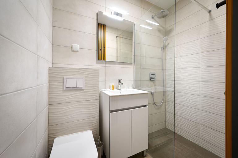 Bathroom 4, Hotel Imperial Vodice, Vodice