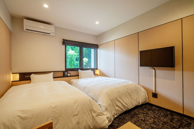 Bedroom 3, Kiyomi Sanso Hanajukai, Takamatsu