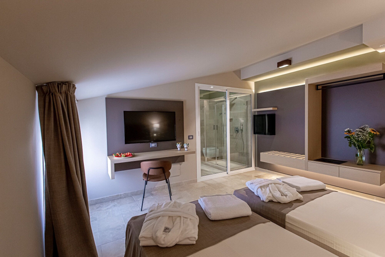 Bedroom 4, Charme Simon Bolivar, Syracuse