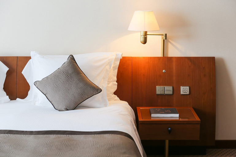Bedroom 5, Le Royal Hotels & Resorts, Luxembourg