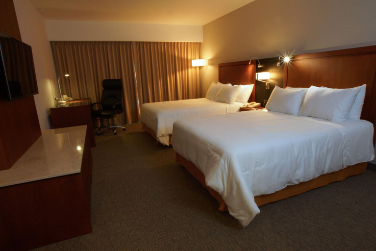 Bedroom 4, Sheraton Leon, León