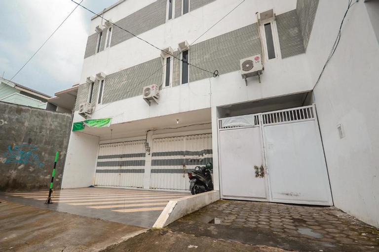 Exterior & Views 22