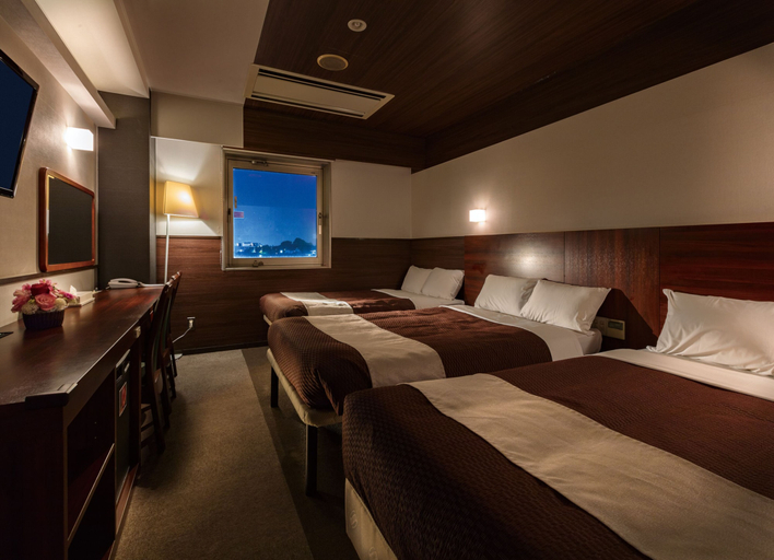 Bedroom 4, Tokai City Hotel, Tōkai