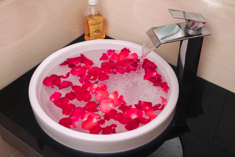 Bathroom 3, H Plus Hotel Yangon, Yangon