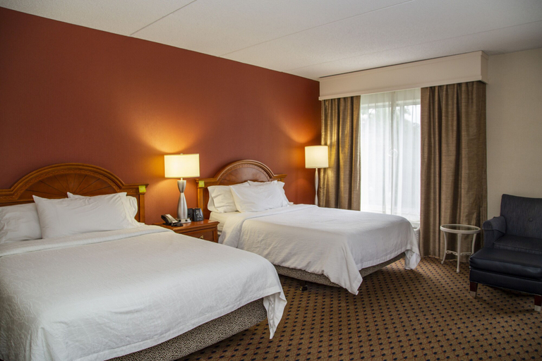 Bedroom 3, Hilton Garden Inn Secaucus/Meadowlands, Secaucus