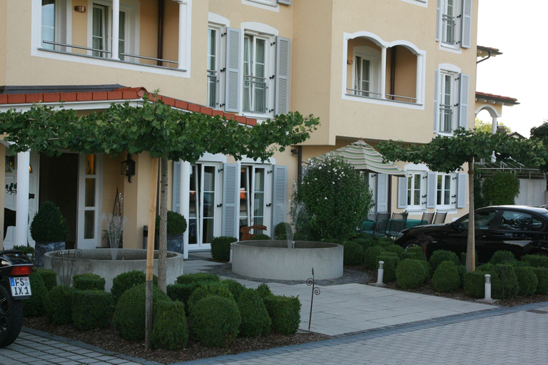 Exterior & Views 2, Hotel Ampervilla, Freising