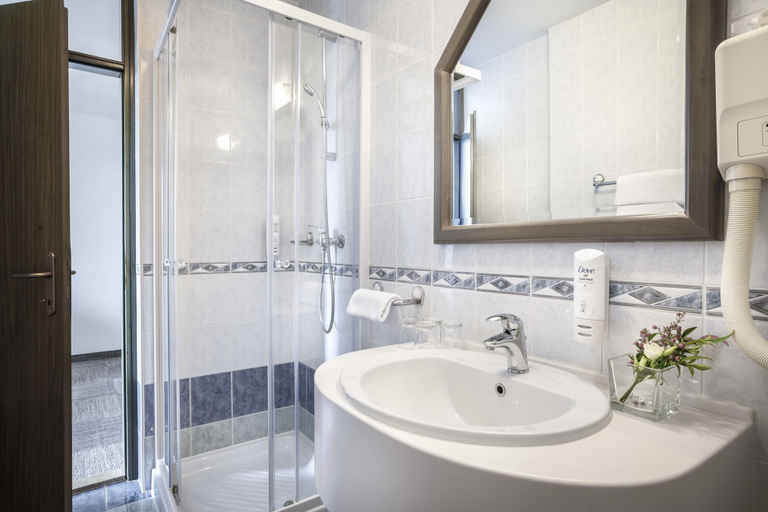Bathroom 4, Laguna Maradiso Hotel by Aminess, Novigrad