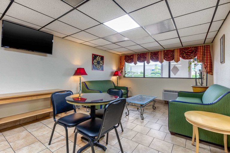 Others 5, Econo Lodge Chattanooga Northeast - Ooltewah, Hamilton