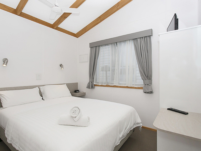 Bedroom 2, Portland Holiday Village, Glenelg - Portland