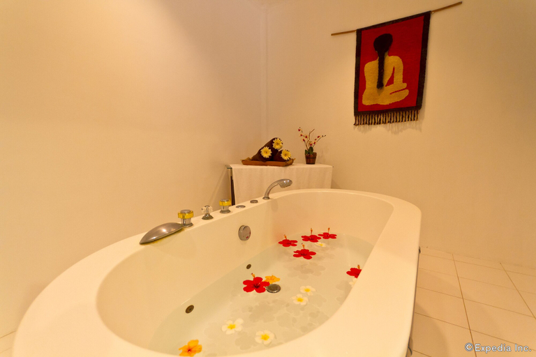 Bathroom 4, Pacific Cebu Resort Mactan powered by Cocotel, Lapu-Lapu City