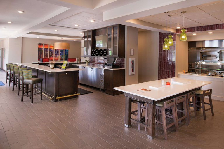 Food & Drinks 5, Hilton Garden Inn Bristol, Bristol
