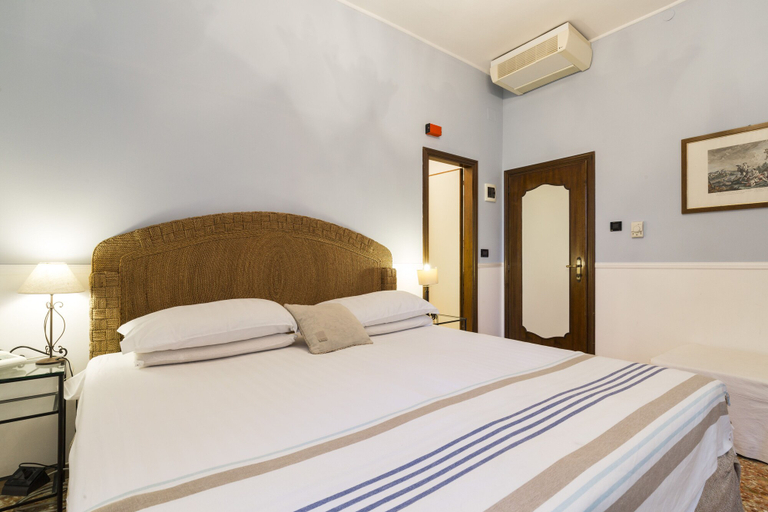 Bedroom 2, Hotel Villa Stella.check-in.9AM-3PM, Venezia
