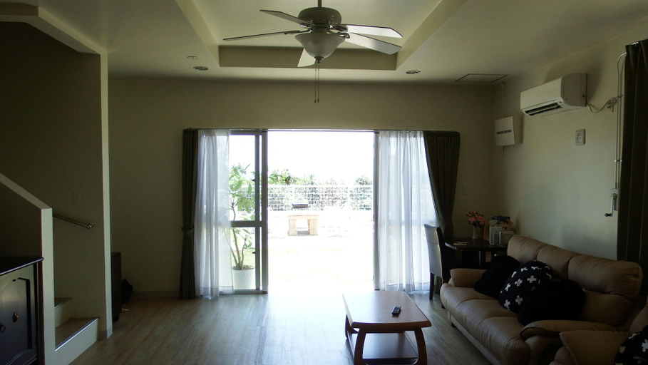 Others 4, Sea Side Yaka, Kin