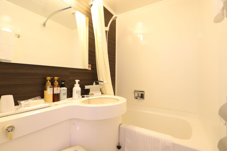 Bathroom 5, Smile Hotel Tokyo Ayase Ekimae, Adachi