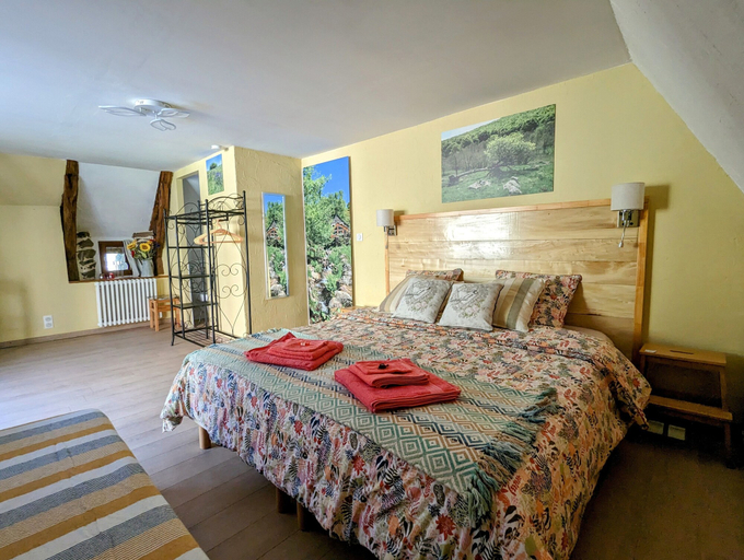 Bedroom 4, Le Lepadou Bas, Aveyron