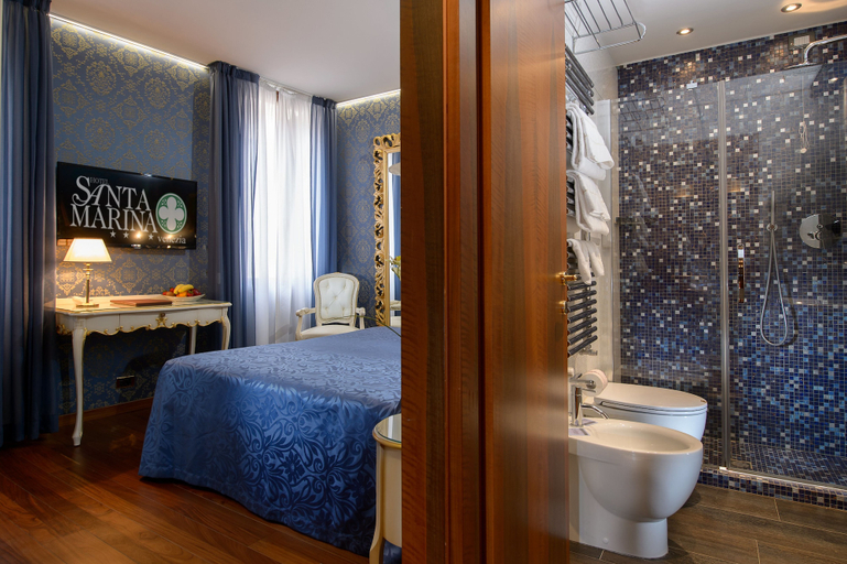 Bathroom 4, Hotel Santa Marina, Venezia