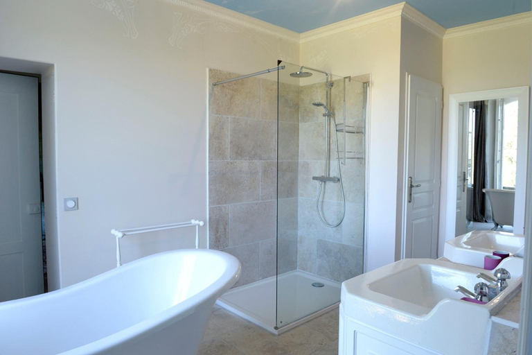 Bathroom 5, Château d'Ailly, Loire