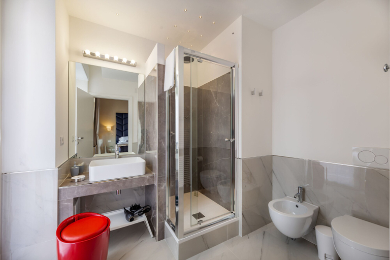 Bathroom 4, Album Boutique Rooms, Sassari