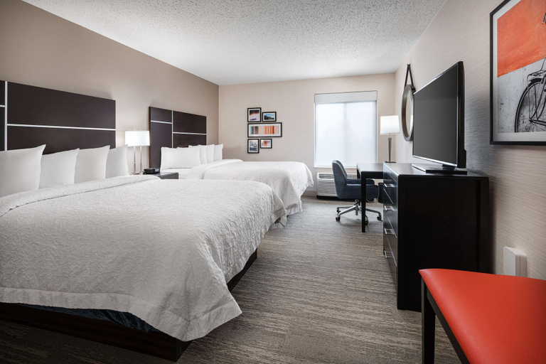 Bedroom 3, Hampton Inn Loveland, Larimer