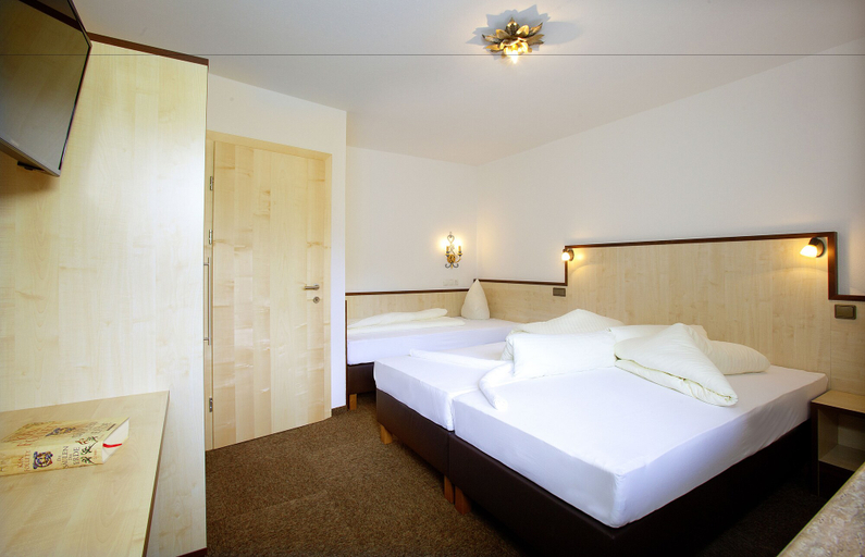 Bedroom 2, Appartement Alpin, Imst