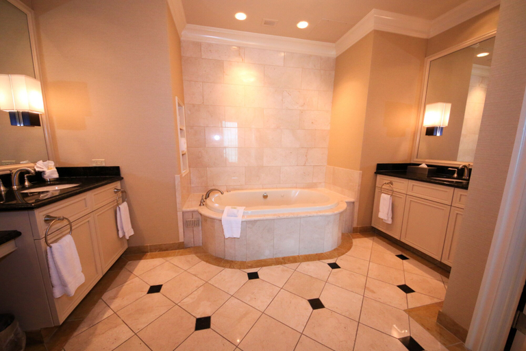 Bathroom 4, Hollywood Casino & Hotel St. Louis, Saint Louis