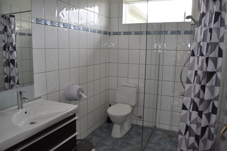 Bathroom, Stóra Ásgeirsá Guesthouse, Húnaþing vestra