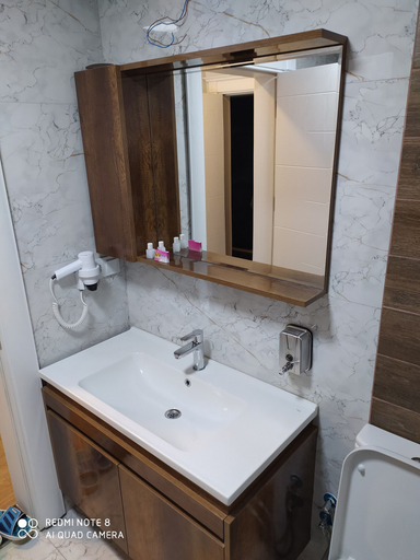 Bathroom 5, Akdeniz Van Otel, Merkez
