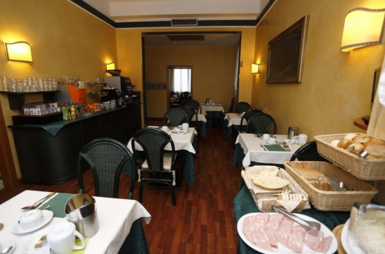 Food & Drinks 5, Hotel Estense, Modena