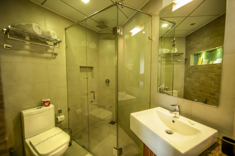 Bathroom 5, Kandy Skyloft, K.F.G. & G. Korale
