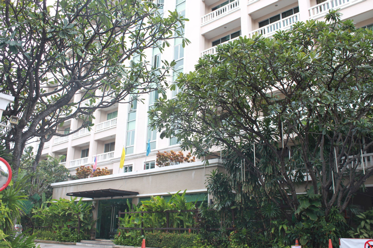 Exterior & Views 2, 14 Place, Chom Thong
