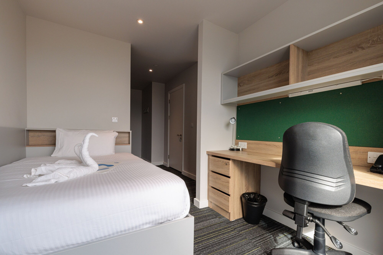 Bedroom 2, Kemp Porter, London