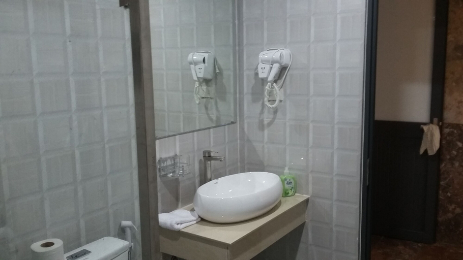 Bathroom 4, Limestone View Homestay, Hoa Lư