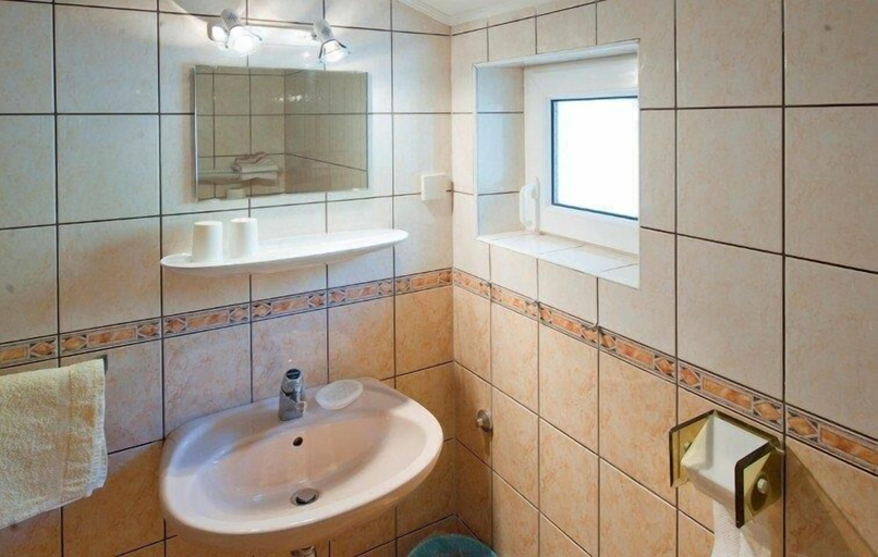 Bathroom 4, Apartments Pribil, Lopar/Supetarska Draga