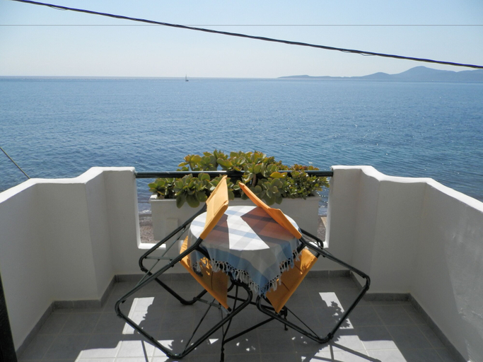 Others 3, Hotel Apollon, Attica