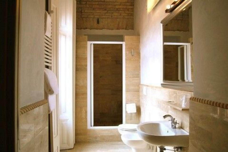Bathroom 4, Hotel Nardizzi Americana, Roma