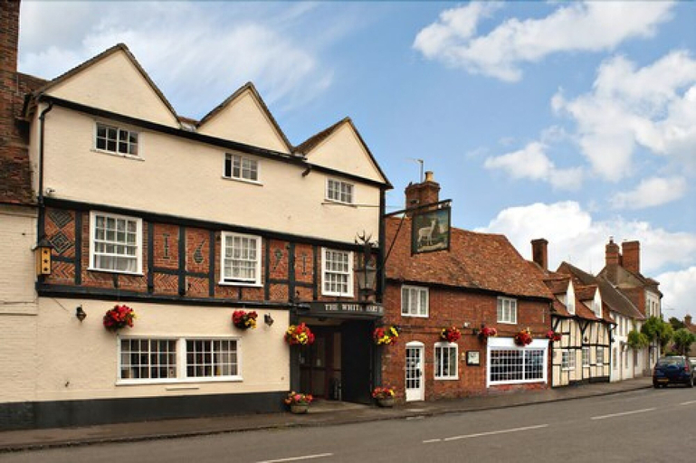 Exterior & Views 2, White Hart Hotel, Oxfordshire