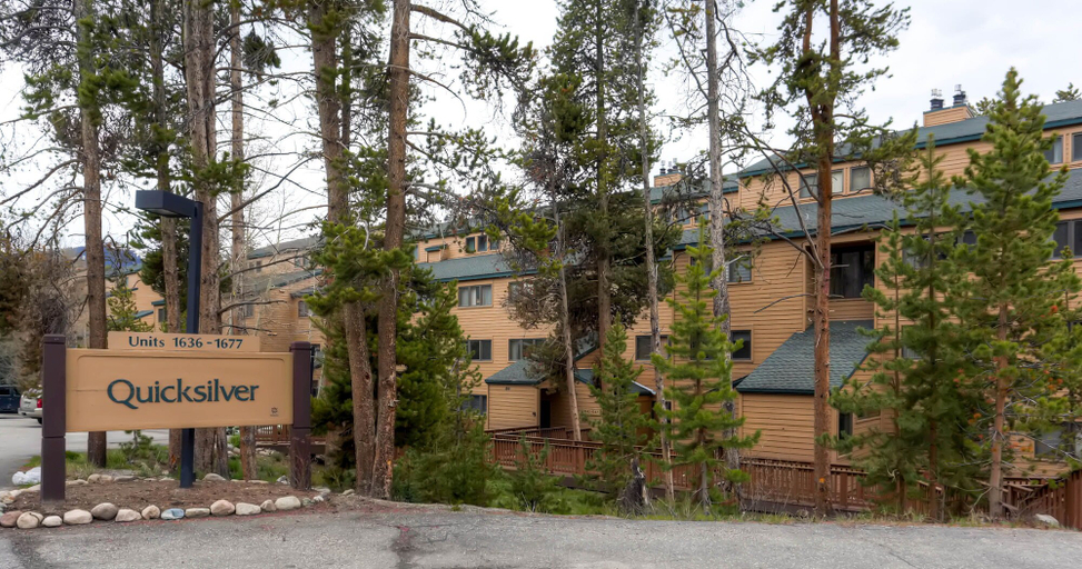 Exterior & Views 2, Aspen Ridge Condominiums by Vail Resorts, Summit