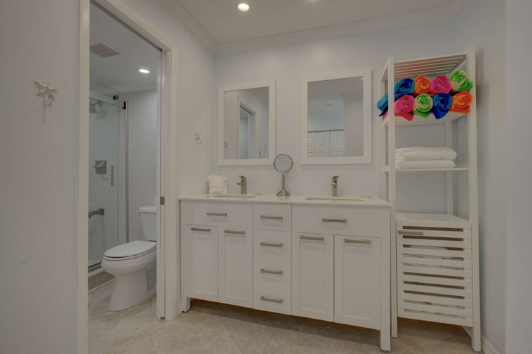 Bathroom 3, Siesta Dunes on Siesta Key, Sarasota