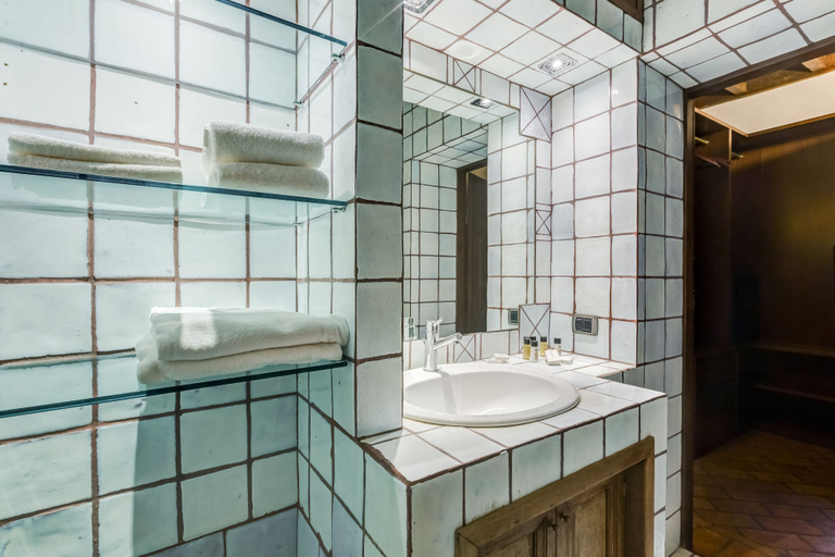 Bathroom 4, Luxury Trastevere, Rome