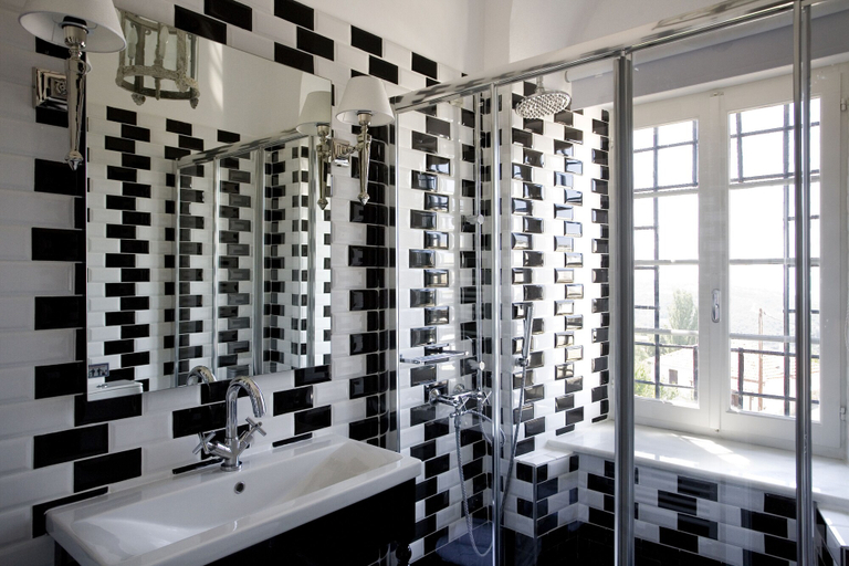 Bathroom 5, Despotiko Hotel, Thessaly